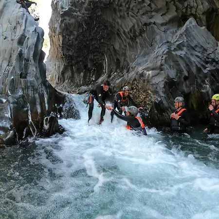 דירה Gole Alcantara Lanternavacanze *