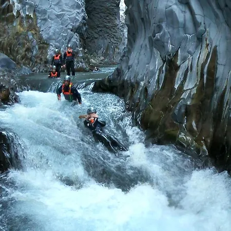 Gole Alcantara Lanternavacanze דירה *