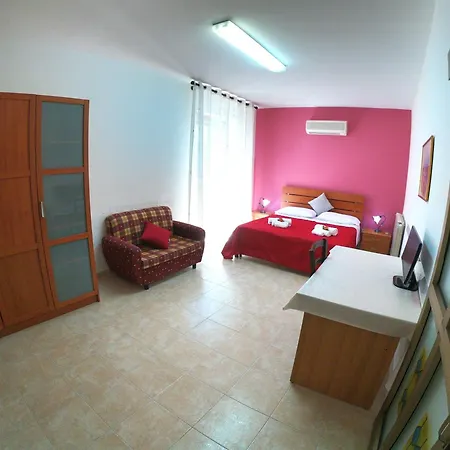 Gole Alcantara Lanternavacanze *