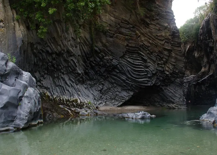 Gole Alcantara Lanternavacanze *